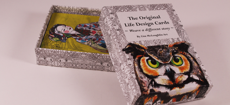 open rigid box and tarot cards